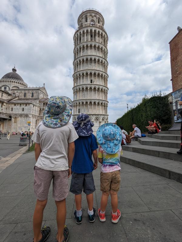 Leaning tower