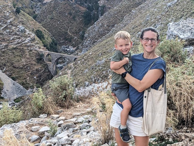 Max and mom in front of the aqueduct
